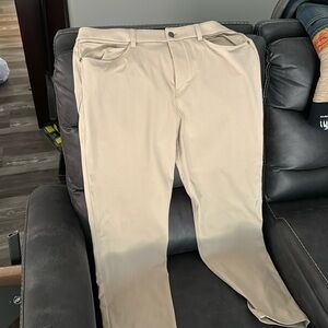 Men’s 34 lululemon pants